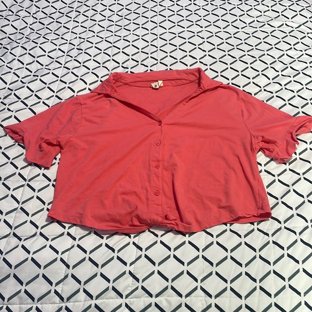 Salmon pink crop top